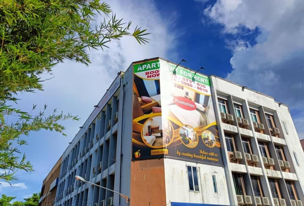 One Point Inn King Centre Kuching Bagian luar foto